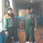 Водій Василь Арич та бригадир Михайло Курильчук